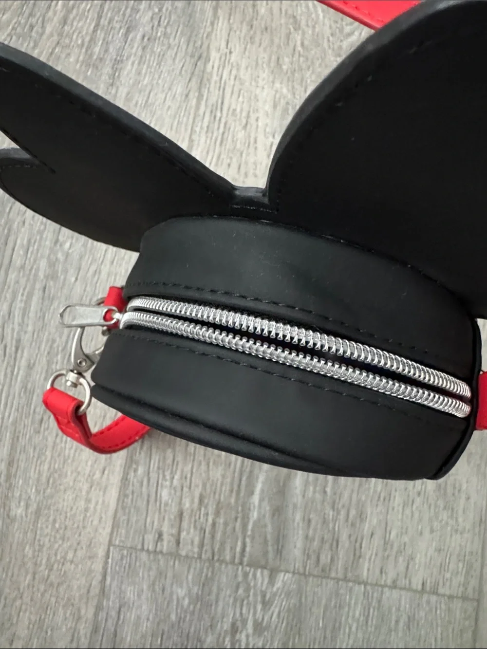 EUC Disney Minnie Mouse Kids Crossbody Bag - Red & Black